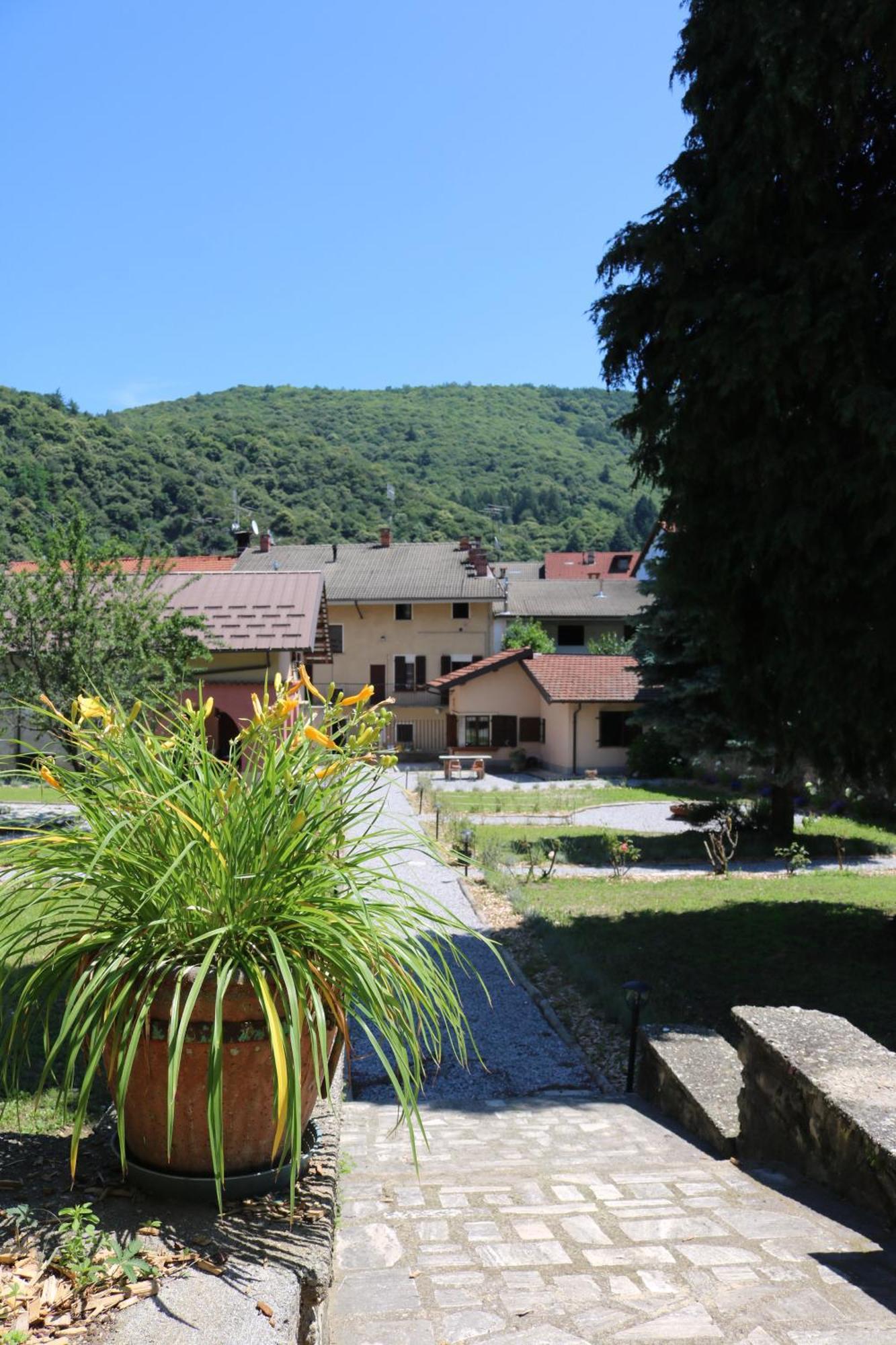 Hotel Casa Dell'Angelo Custode Chiusa di Pesio Exterior foto